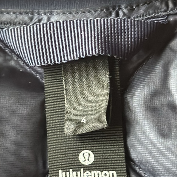 Lululemon down for a run vest - Picture 3 of 8